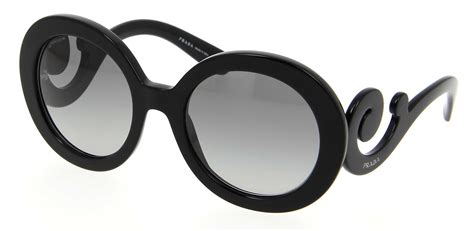 Lunettes de soleil femme Prada .